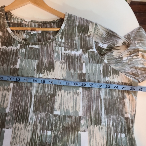 d & Co Denim+Company Jersey Printed  Scoop Neck Top - Picture 4 of 8